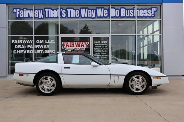 1990 chevrolet corvette base