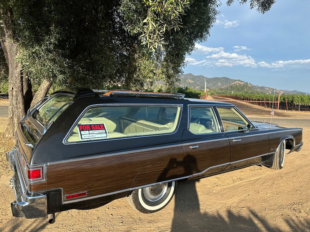 1977 chrysler town & country station wagon, concourse grade