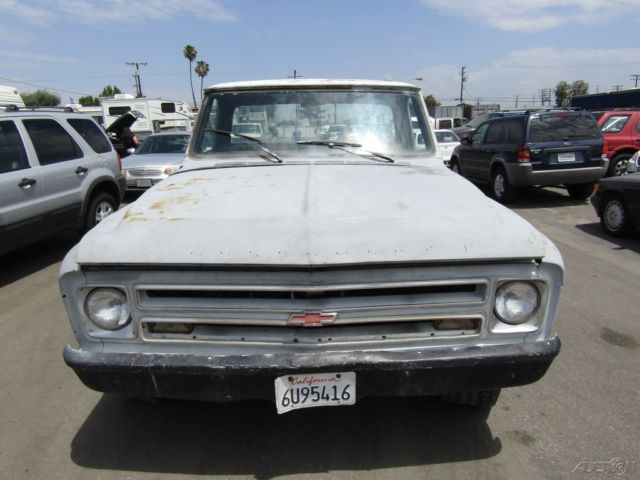 1967 chevrolet pick-up v8 no reserve