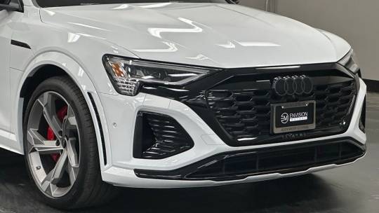 2024 Audi SQ8 e-tron