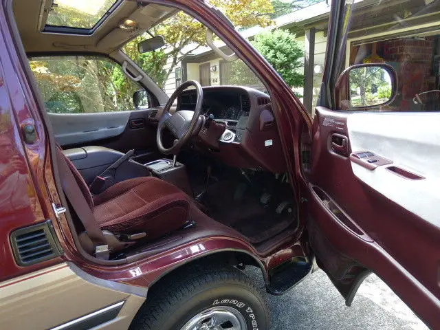 1992 toyota hiace super deluxe 4x4 van