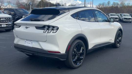 2024 Ford Mustang Mach-E