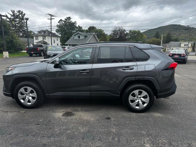 2021 toyota rav4 le