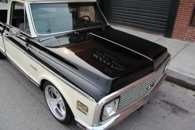 1971 chevrolet cheyenne..lowered..454ci..freshly restored..disc brakes..look!!