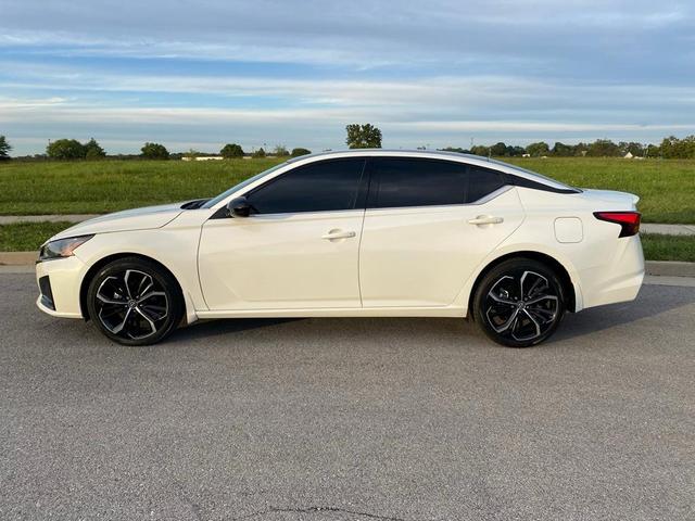 2023 nissan altima 2.5 sr
