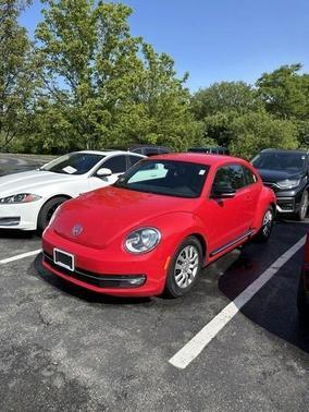 2012 volkswagen beetle in saint louis, missouri