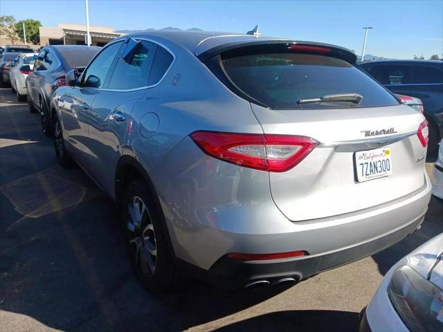 2017 maserati levante base