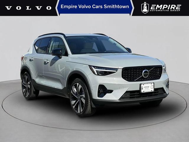 2024 volvo xc40 b5 ultimate dark