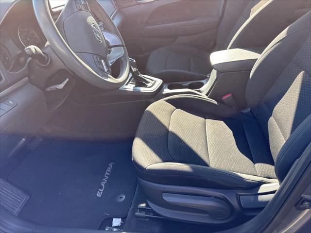 2019 hyundai elantra se