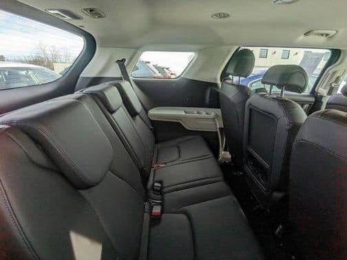 2023 kia carnival lx in rochester, new york