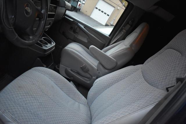 2010 chevrolet express 1500 work van