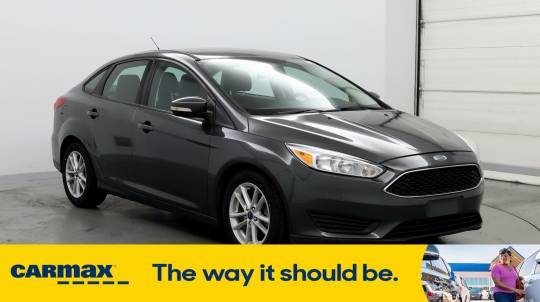 2017 ford focus se sedan