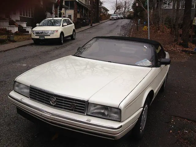 1990 cadillac allante' 64000 miles white conv 8 cylinder engine 4.5l/275 automa