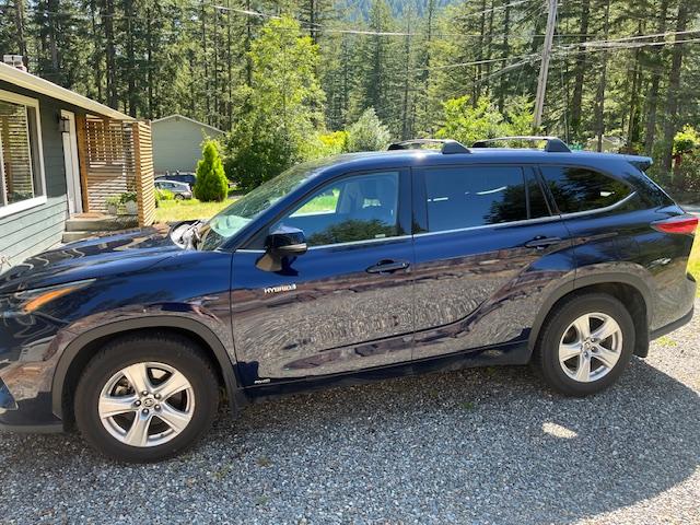 2021 toyota highlander hybrid le