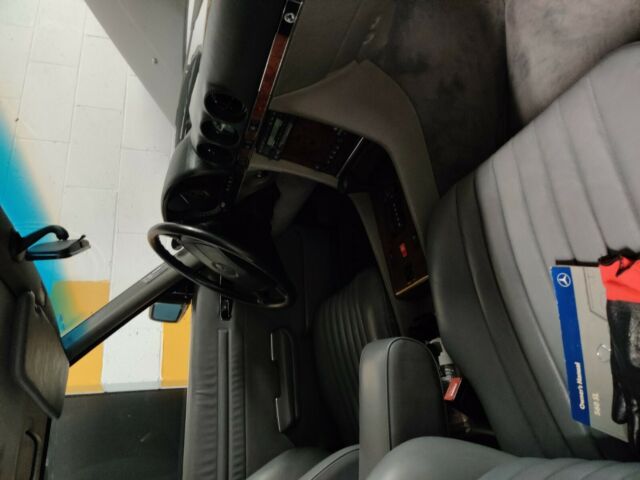 1988 mercedes benz 560sl black w/ soft and hard cover