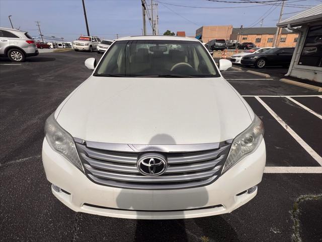 2011 toyota avalon limited
