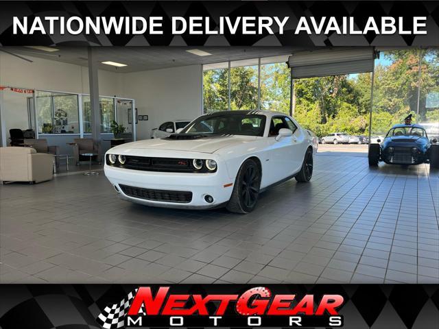 2015 dodge challenger r/t plus