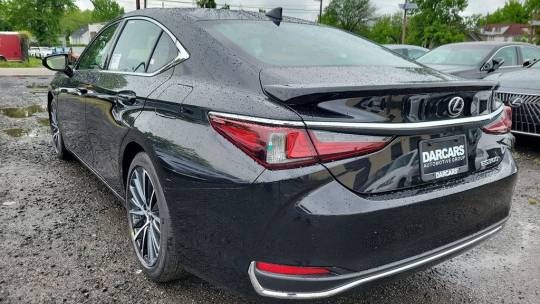 2024 Lexus ES