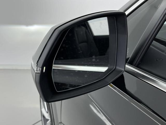 2024 audi q7 55 premium plus