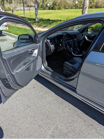 2016 volvo v60 cross country t5 platinum