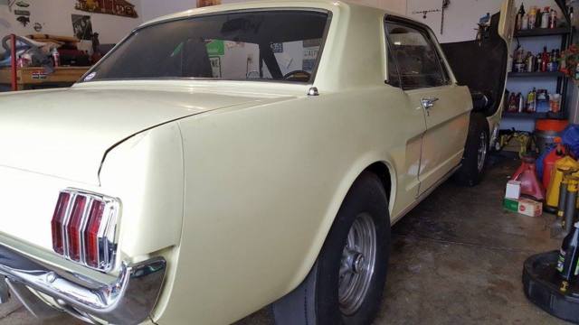 1966 ford mustang gt collector car used as road race/drag car