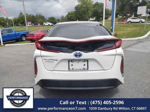 2017 toyota prius prime plus