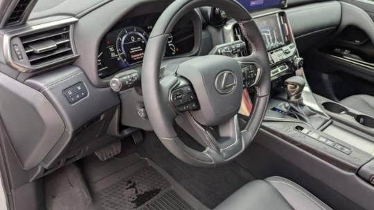 2024 Lexus LX