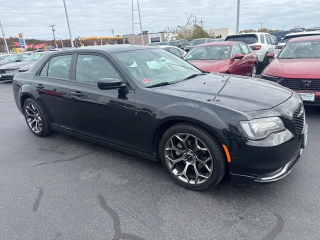 2015 chrysler 300 s