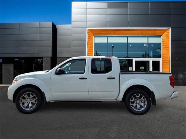 2021 nissan frontier sv