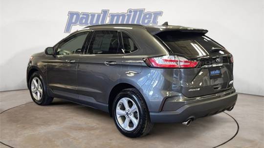 2020 ford edge se