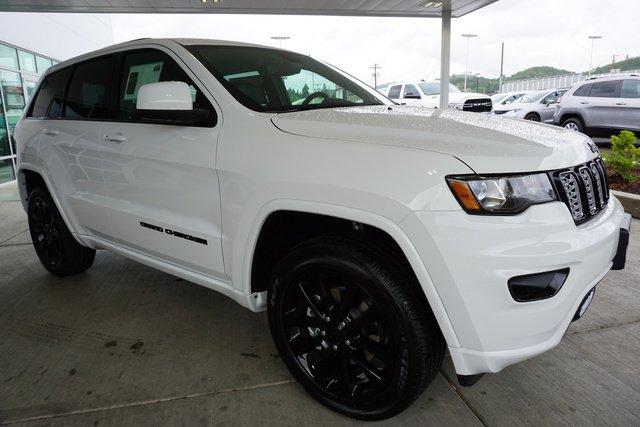 new 2019 jeep grand cherokee 4wd laredo roseburg, or 97470 for sale in roseburg, oregon