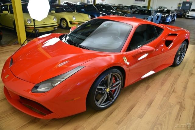 2018 ferrari 488gtb rosso scuderia over black nicely optioned !!
