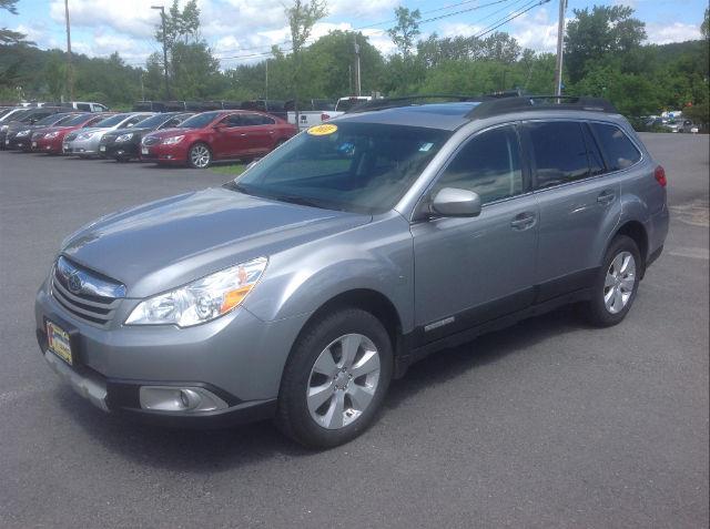 2011 subaru outback 2.5i limited awd 2.5i limited 4dr wagon for sale in montpelier, vermont