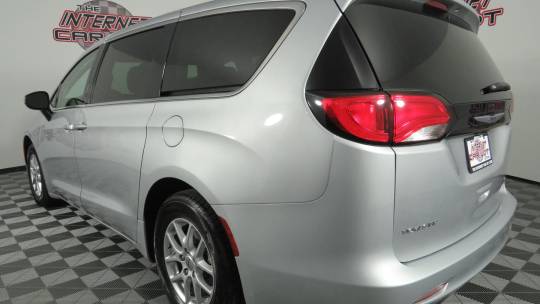2023 Chrysler Voyager