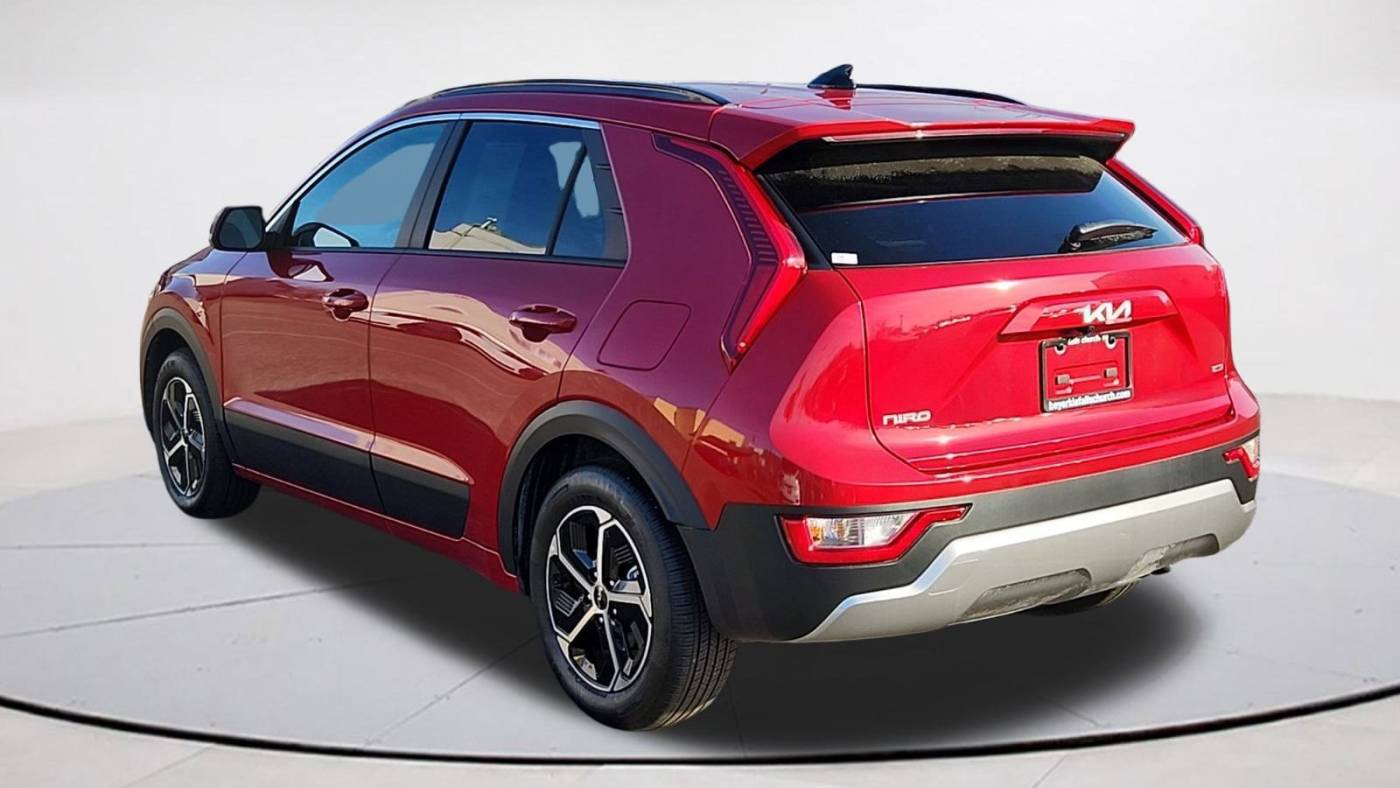 2024 kia niro lx