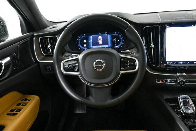 2022 volvo xc60 b5 inscription