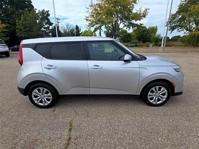 2020 kia soul lx