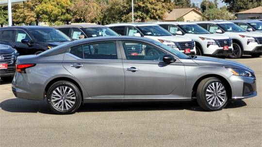 2025 Nissan Altima