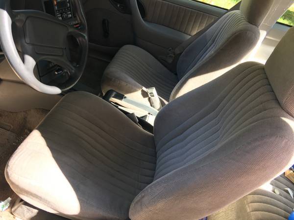 1993 pontiac sunbird le 4 cyl inspected 53000 miles!