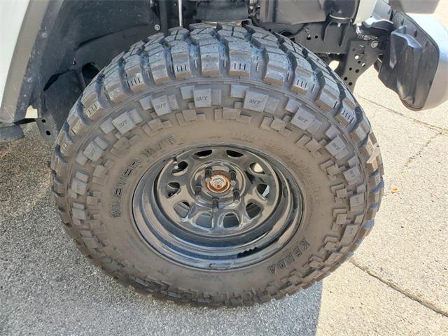 2023 jeep gladiator sport s