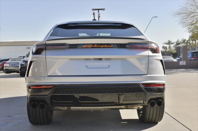 2019 lamborghini urus awd