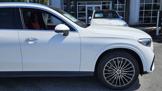 2025 Mercedes-Benz GLC
