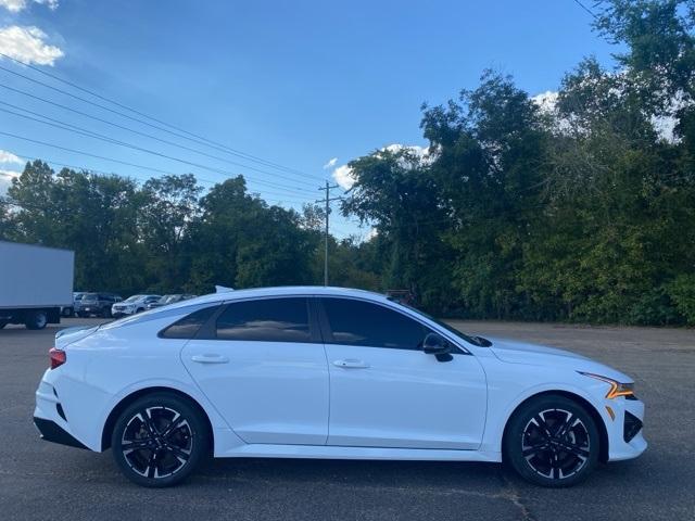 2022 kia k5 gt-line