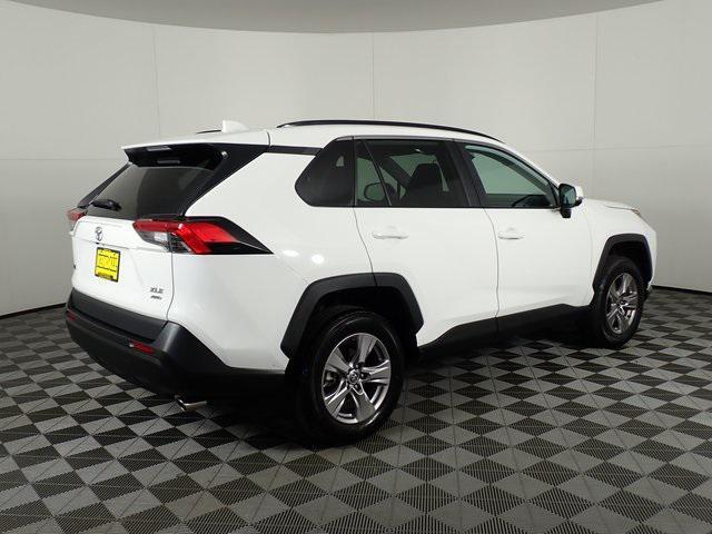 2023 toyota rav4 xle