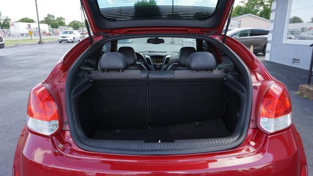 2016 hyundai veloster base