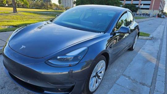 2022 tesla model 3 standard range plus