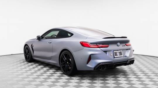 2022 BMW M8