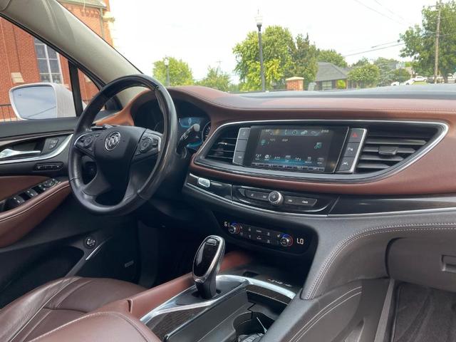 2018 buick enclave avenir