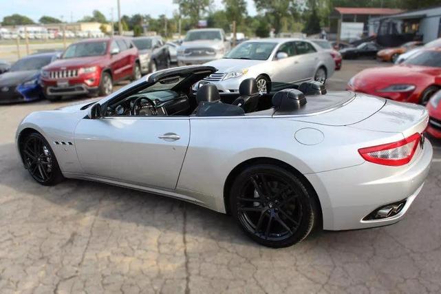 2011 maserati granturismo base