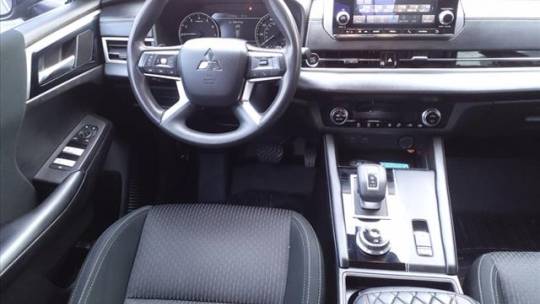 2022 Mitsubishi Outlander